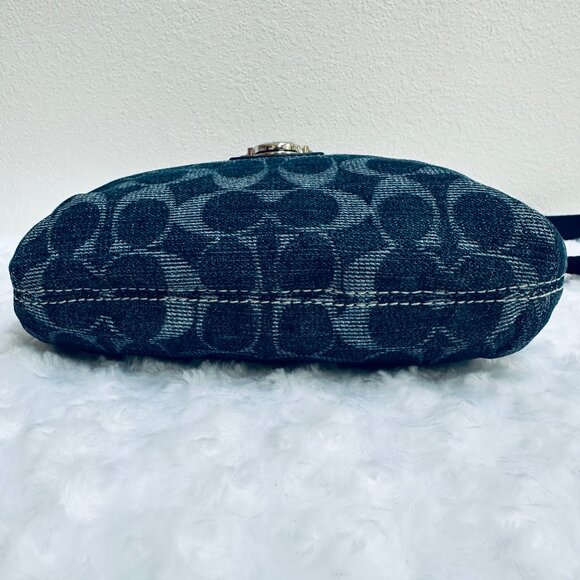 Coach Poppy Denim Signature Swingpack 46905 - Indigo Blue in EUC - Picture 8 of 13